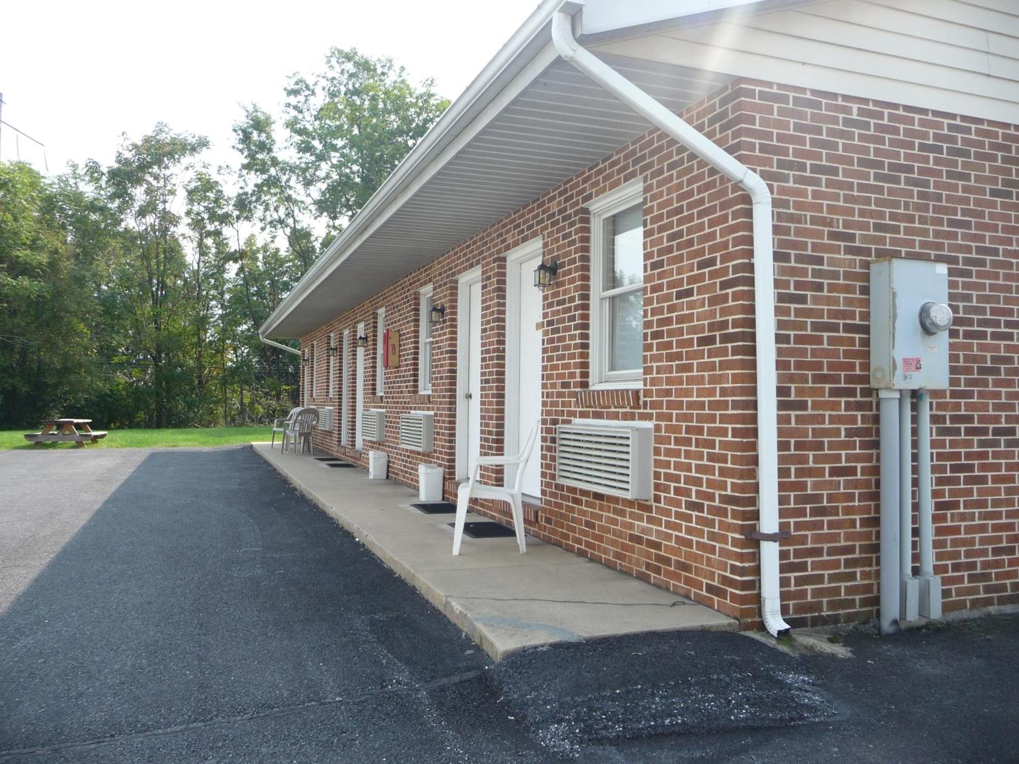 Red Rose Motel Elizabethtown Exterior photo