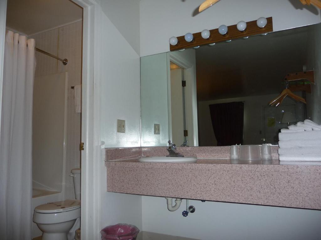 Red Rose Motel Elizabethtown Room photo